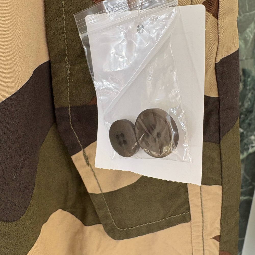 Good American Fatigue Green Camo Parachute Pants - Picture 6 of 11